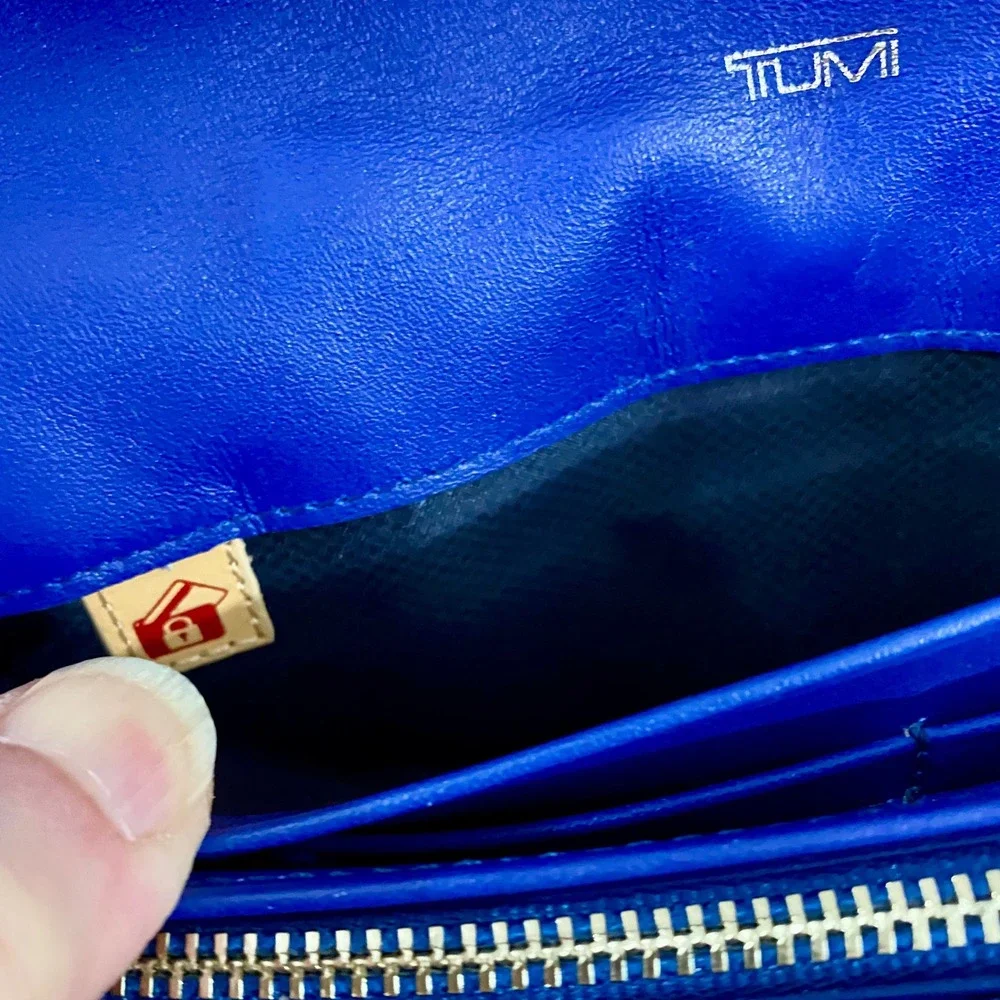 Tumi Blue Leather Quilted Continental Flap Wallet Long Organizer Clutch Travel